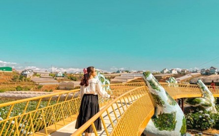 Cầu Vàng thu nhỏ Đà Lạt: Nét đẹp thơ mộng, sống ảo “cực chất”