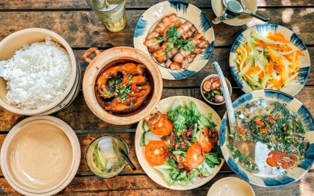 5 Quán Cơm Nhà Ngon Hút Khách Du Lịch Ở Đà Lạt: Nơi Ghé Thăm & Thưởng Thức Ẩm Thực Độc Đáo