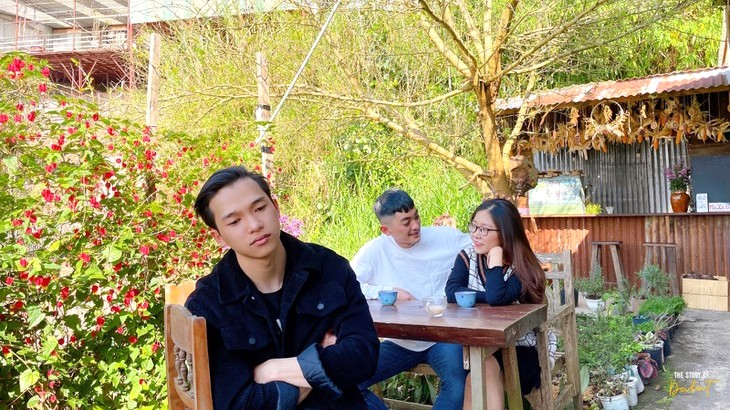 Khung cảnh tràn ngập hạnh phúc