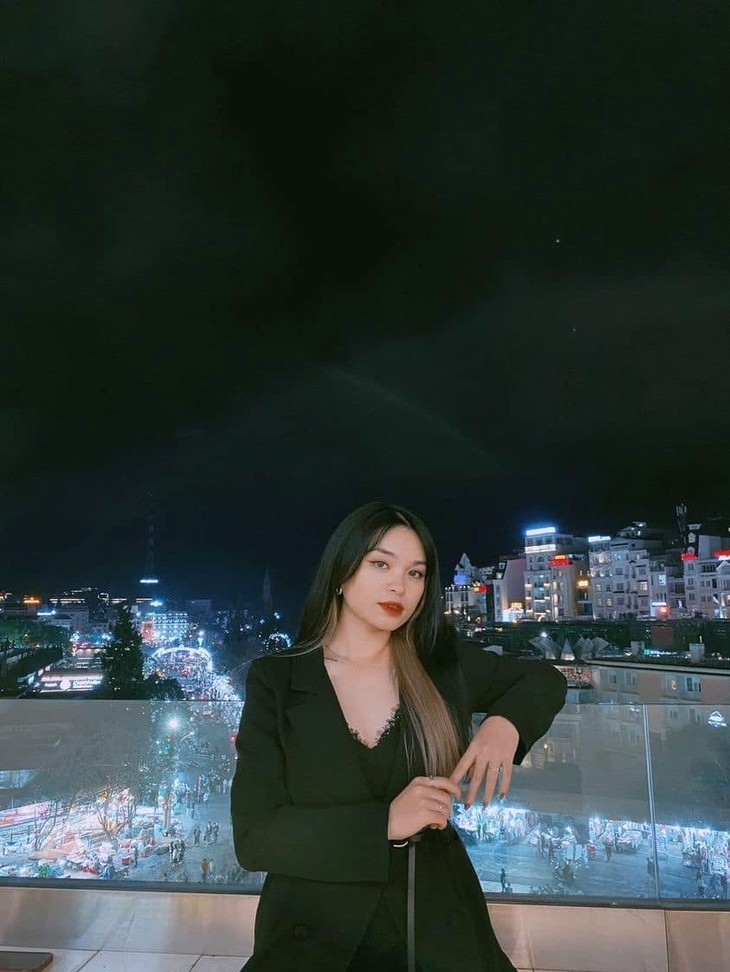 Outfit Chup Anh Da Lat Buoi Toi