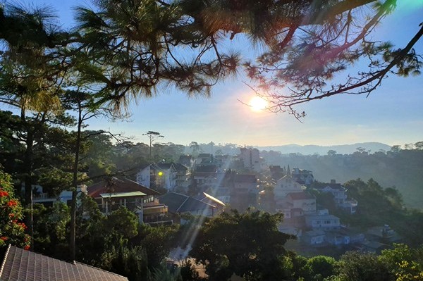 View thung lũng buổi sáng