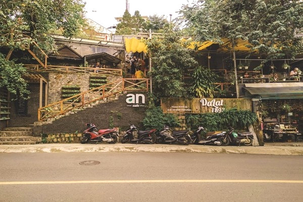 Cà phê An Đà Lạt