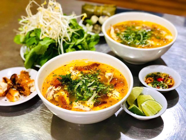 Một phần là no căng bụng