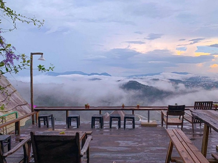 Quan Cafe San May Đà Lạt ☕️