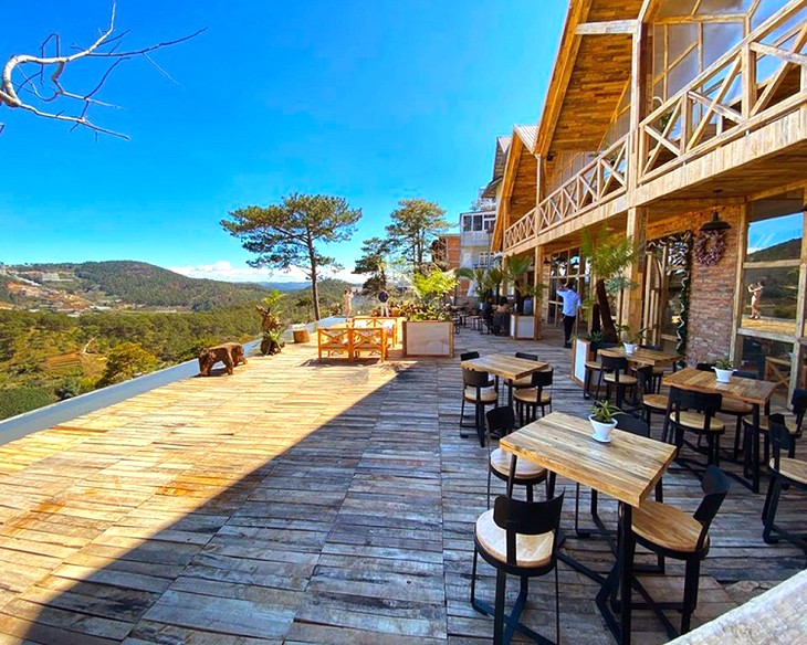 Quan Cafe San May Đà Lạt