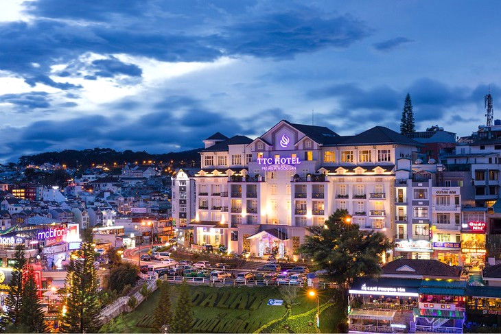 Khách sạn gần TTC Hotel Ngọc Lan.
