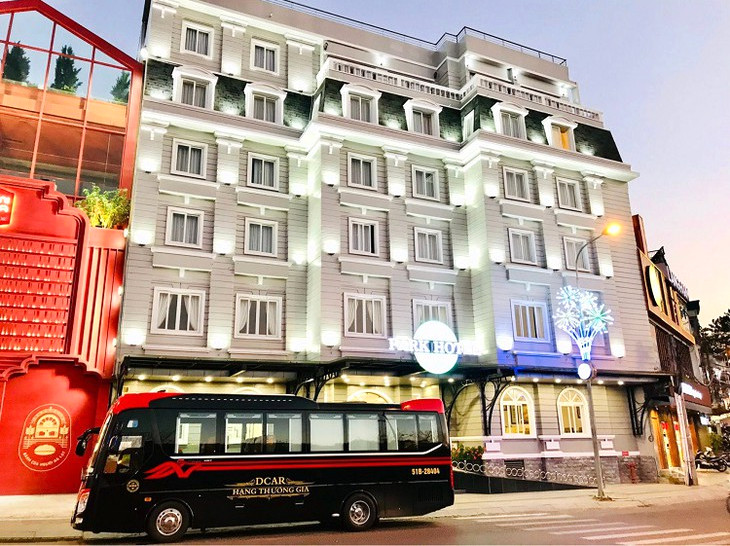 Khách sạn view đẹp gần chợ Đà Lạt