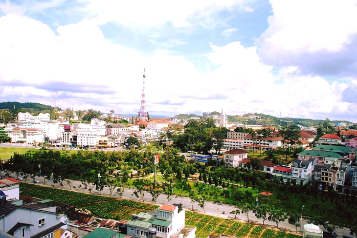Khách sạn đẹp gần Chợ The Grace 2
