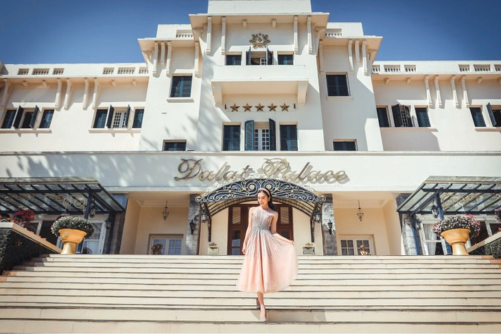 Khách sạn đẹp gần Đà Lạt Palace 3