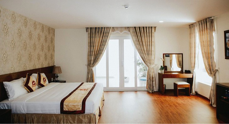 Khách sạn view đẹp gần Mimosa