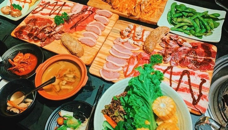 BBQ & Bia Đà Lạt Quán Nướng