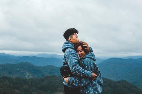 Hoodie đôi, tình yêu ấm áp.