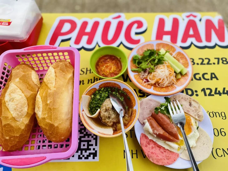 Banh Mi Xiu Mai Phuc Han Hoang Dieu