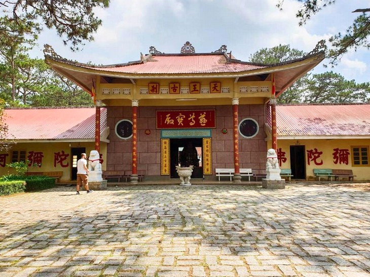 Chua Tau Da Lat