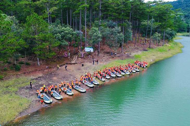 Teambuilding Ho Tuyen Lam