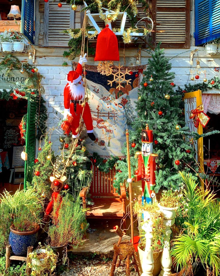 Duoi Tan Thong Gia Noel 2