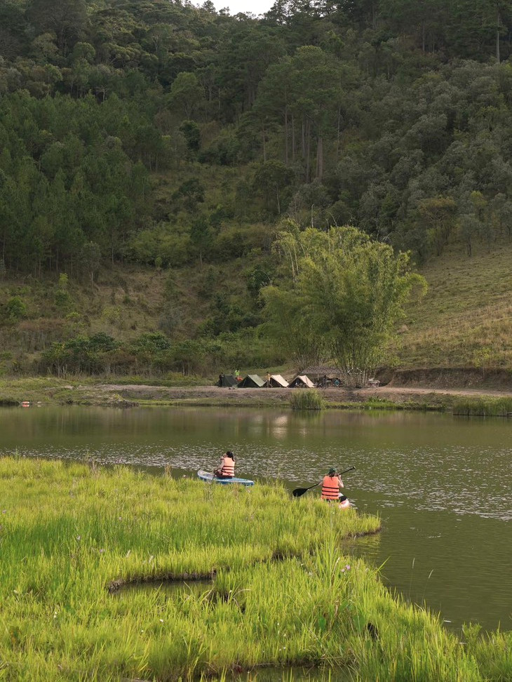 The Florest teambuilding kayak